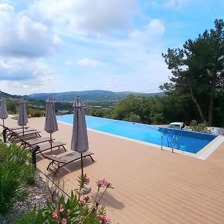 Cozy Apartments With Pool And Splendid Seaview Kavač Zewnętrze zdjęcie