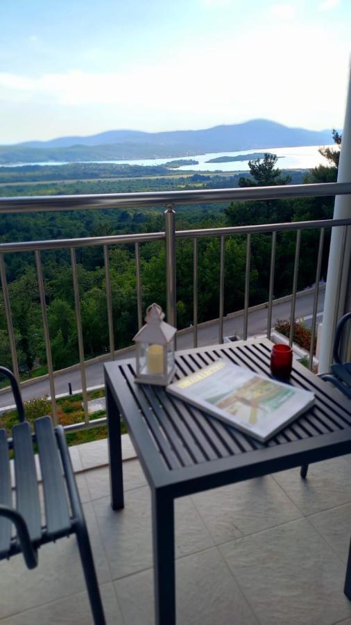 Cozy Apartments With Pool And Splendid Seaview Kavač Zewnętrze zdjęcie